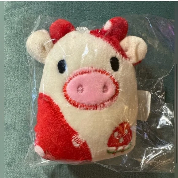 NWT—4 Key Chains/Purse Charms & 1 Tiny Cow—SPARKLY! Customer appreciation gifts! - Picture 12 of 13
